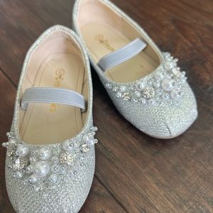 Beautiful sequin and pearl shoes - size 6